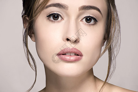 向日葵 vs ToDesk：个人场景下谁才是更适合长期持有的远控方案？